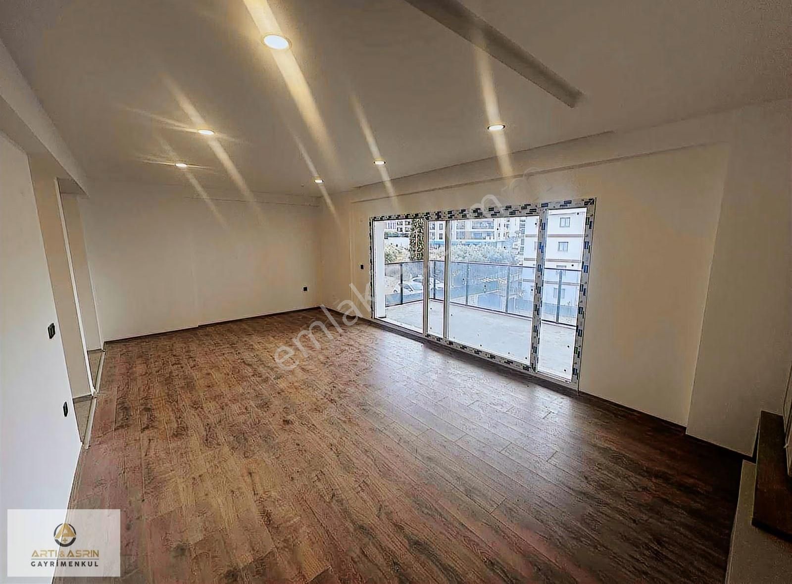 Kuşadası Otogar Arkası Sıfır 3+1 Daire - Görsel 6