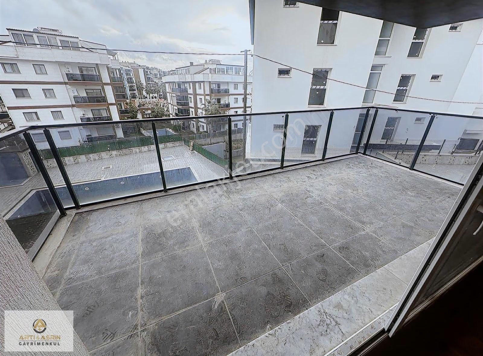 Kuşadası Otogar Arkası Sıfır 3+1 Daire - Görsel 4