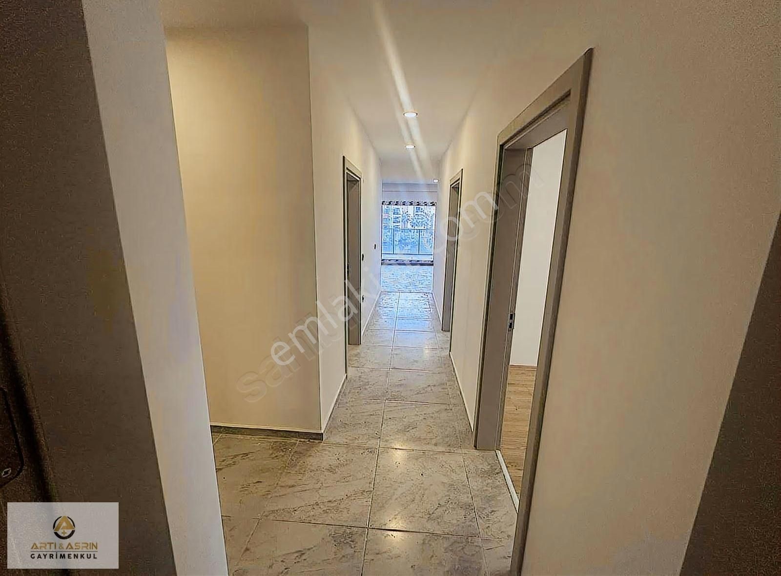 Kuşadası Otogar Arkası Sıfır 3+1 Daire - Görsel 20