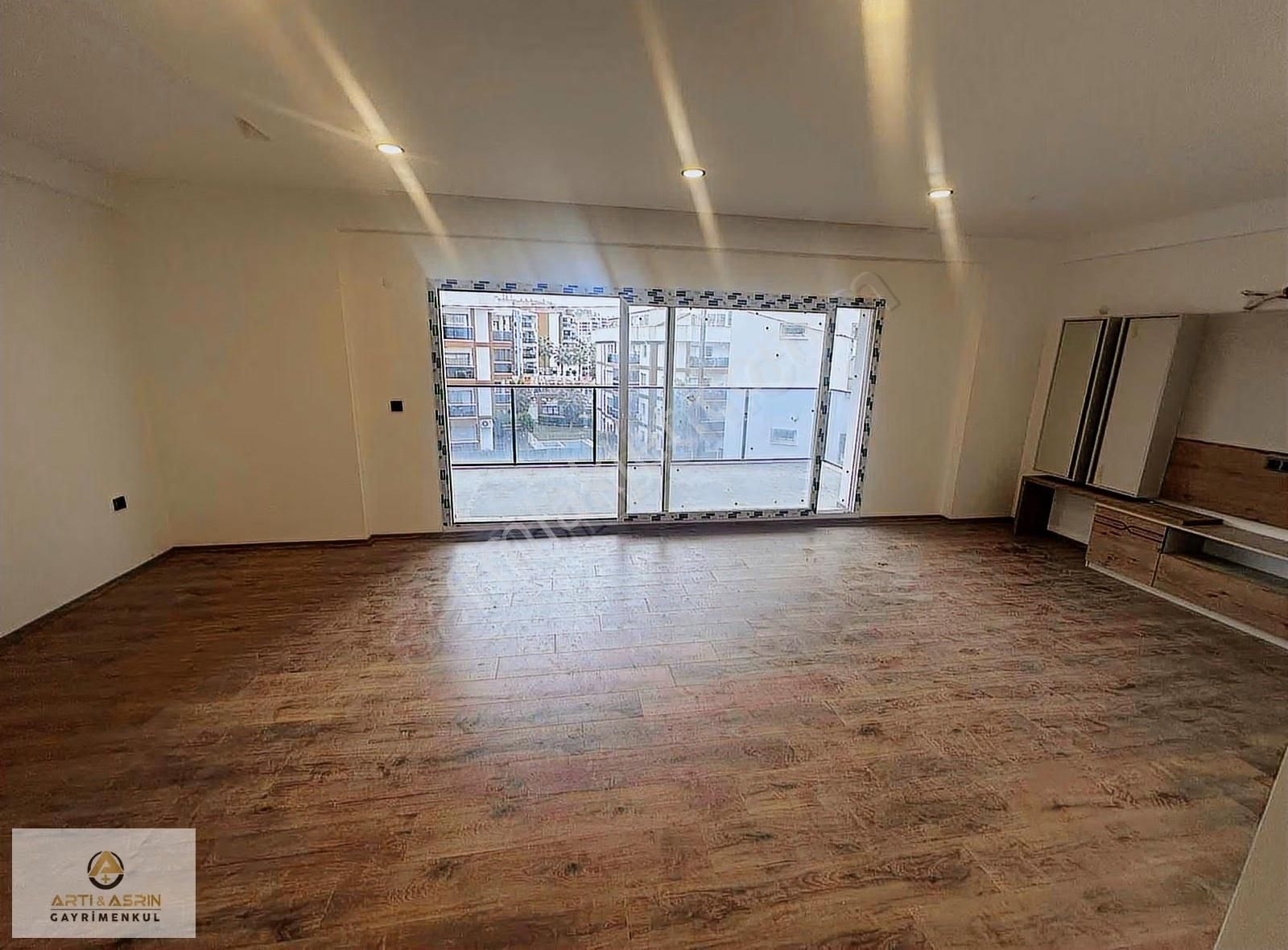 Kuşadası Otogar Arkası Sıfır 3+1 Daire - Görsel 8