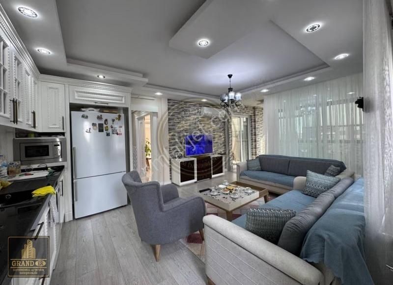 Mersin Mezitli Akdeniz Mah.5+1 Satılık Lüks Daire - Görsel 2