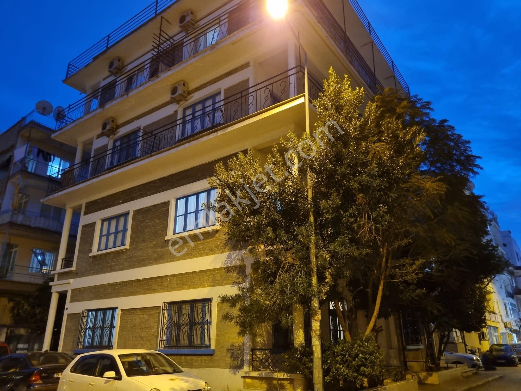 Antalya Acil Satılık 4 Katlı Bina, Üçgen*dolaplıdere Caddesi - Görsel 2