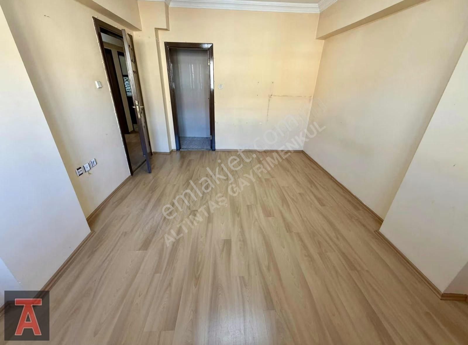 Etimesgut Merkez De Ara Katta Ön Cephe 3+1 Kiralık Daire - Görsel 5