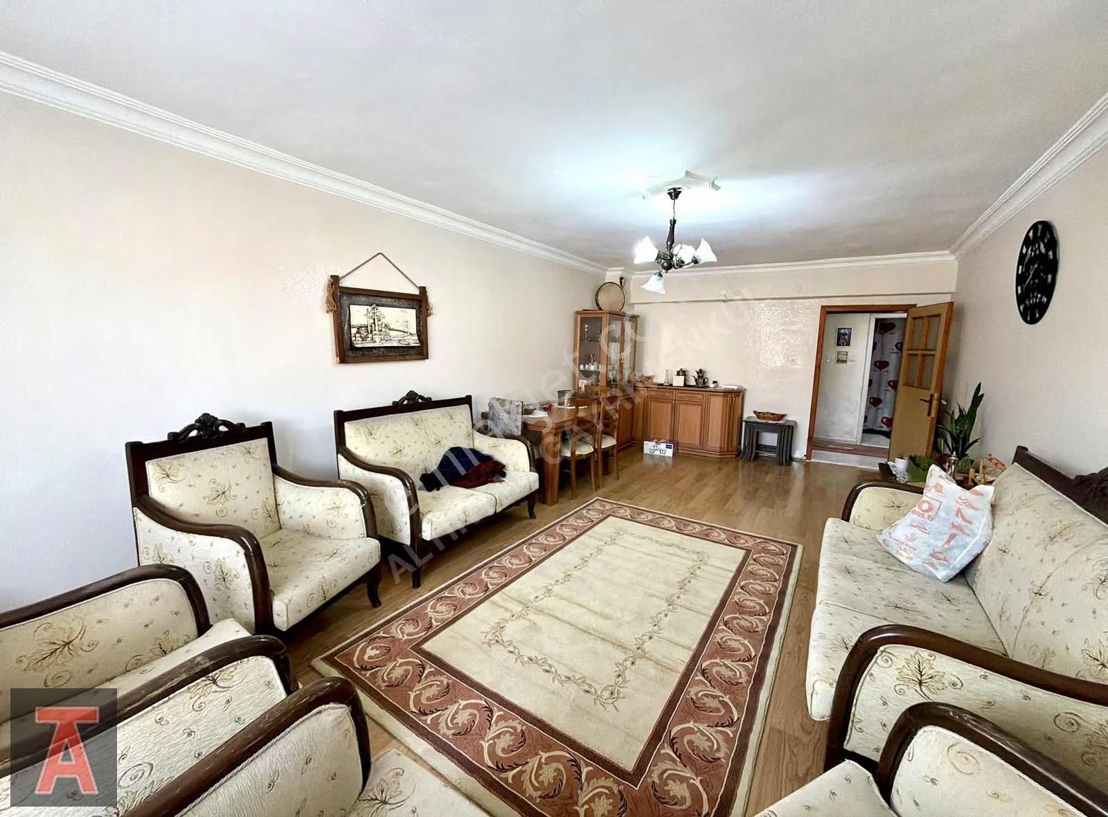 Alsancak Mah'de E.banyolu Ara Katta G. Metrekare 3+1 Daire - Görsel 2