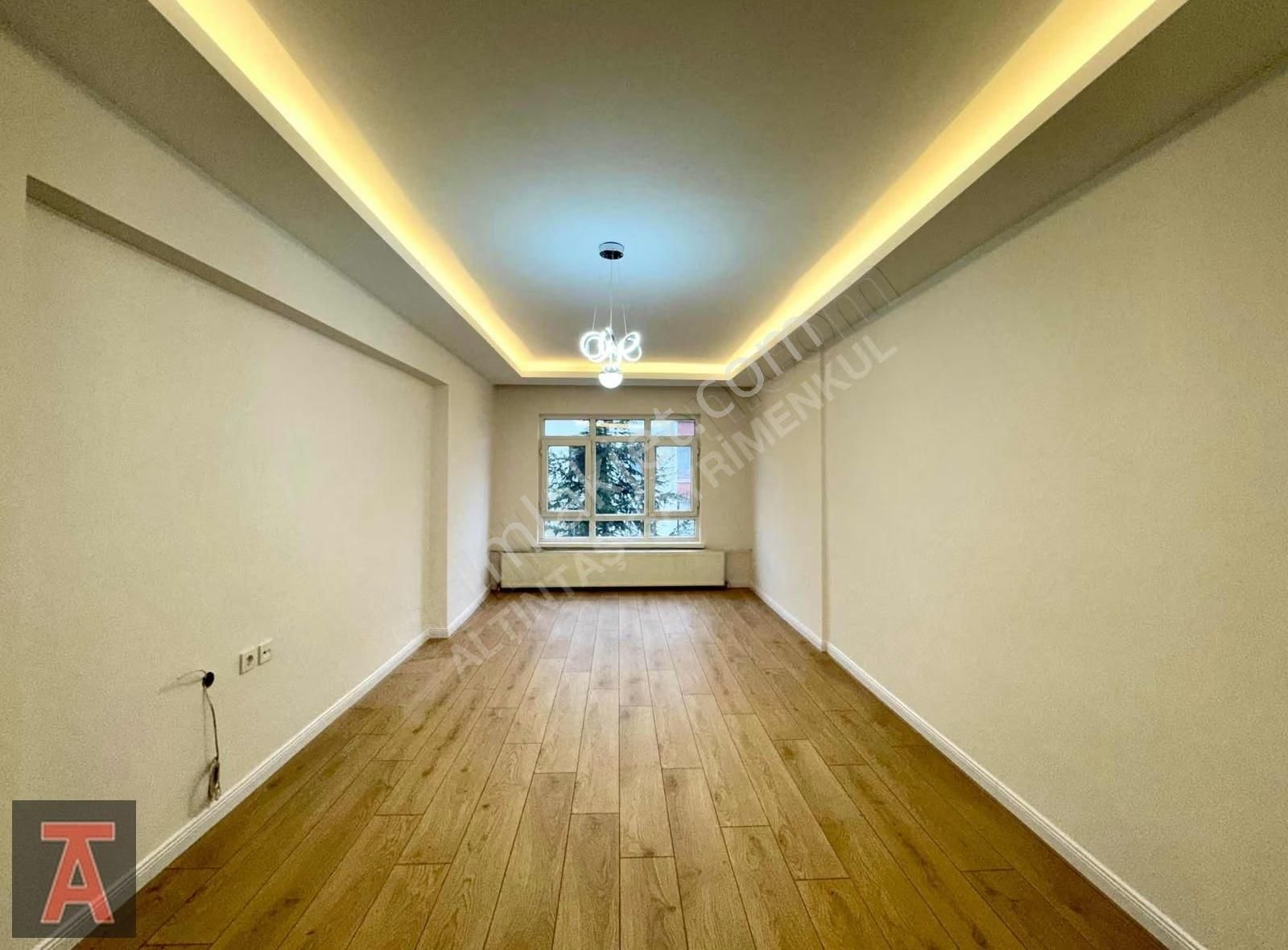 Elvan Mah'de Ultra Lüx Yapılı Ara Katta Ön Cephe 3+1 Daire - Görsel 23