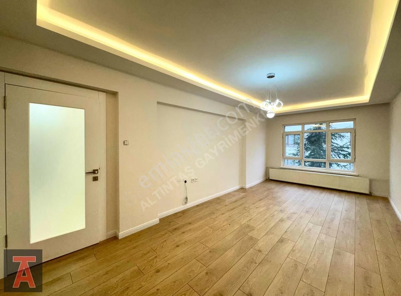 Elvan Mah'de Ultra Lüx Yapılı Ara Katta Ön Cephe 3+1 Daire - Görsel 4