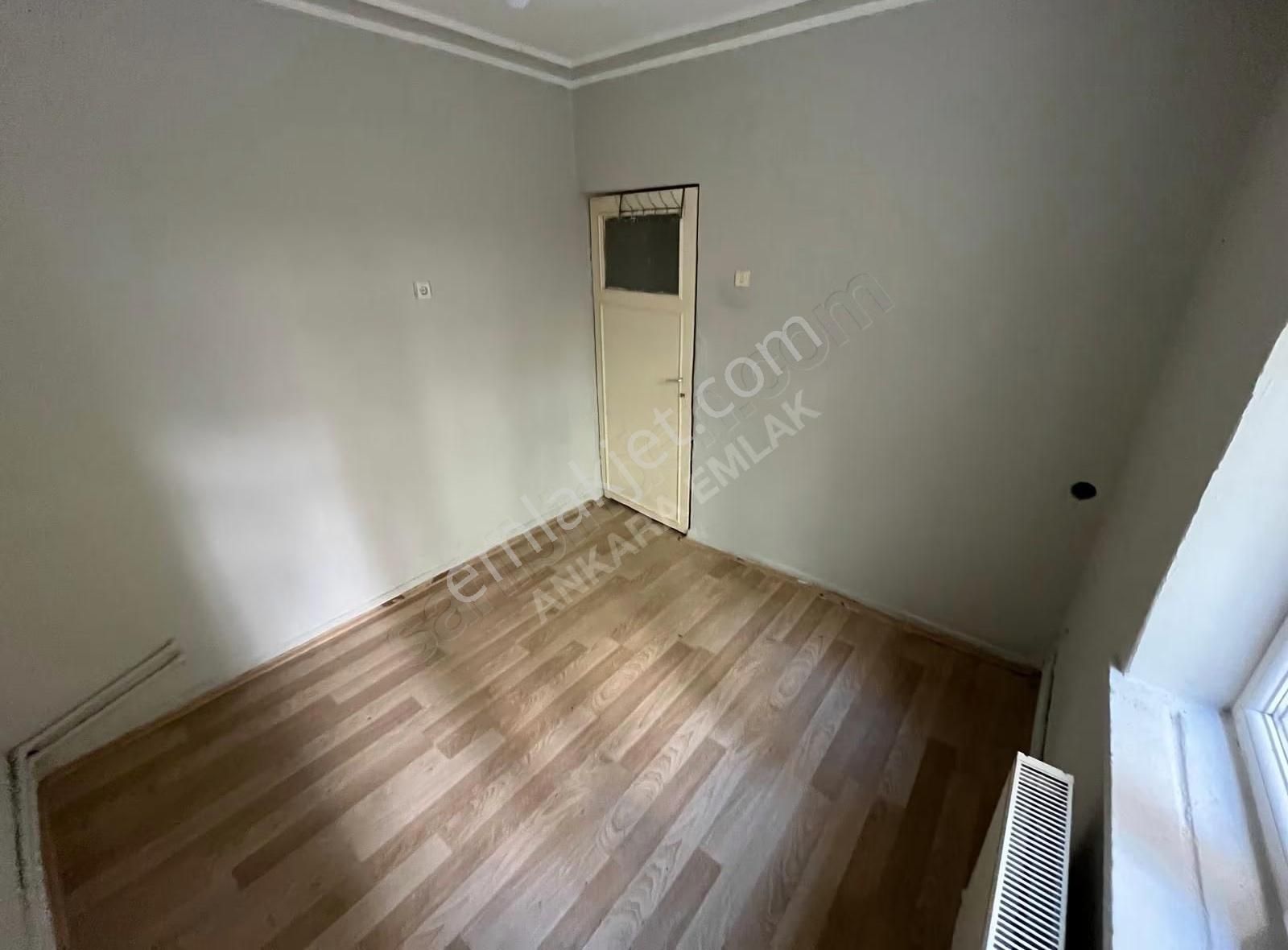 Ankara Emlaktan Yeşilevlerde Yüksek Giriş 2+1 İskanlı Daire - Görsel 3