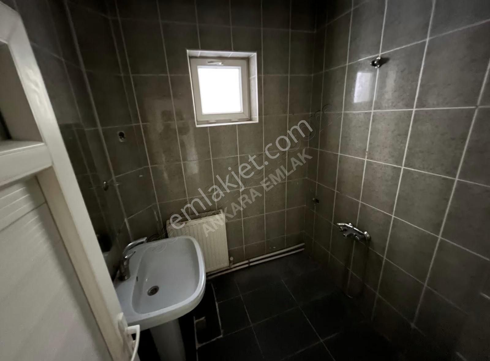 Ankara Emlaktan Yeşilevlerde Yüksek Giriş 2+1 İskanlı Daire - Görsel 6