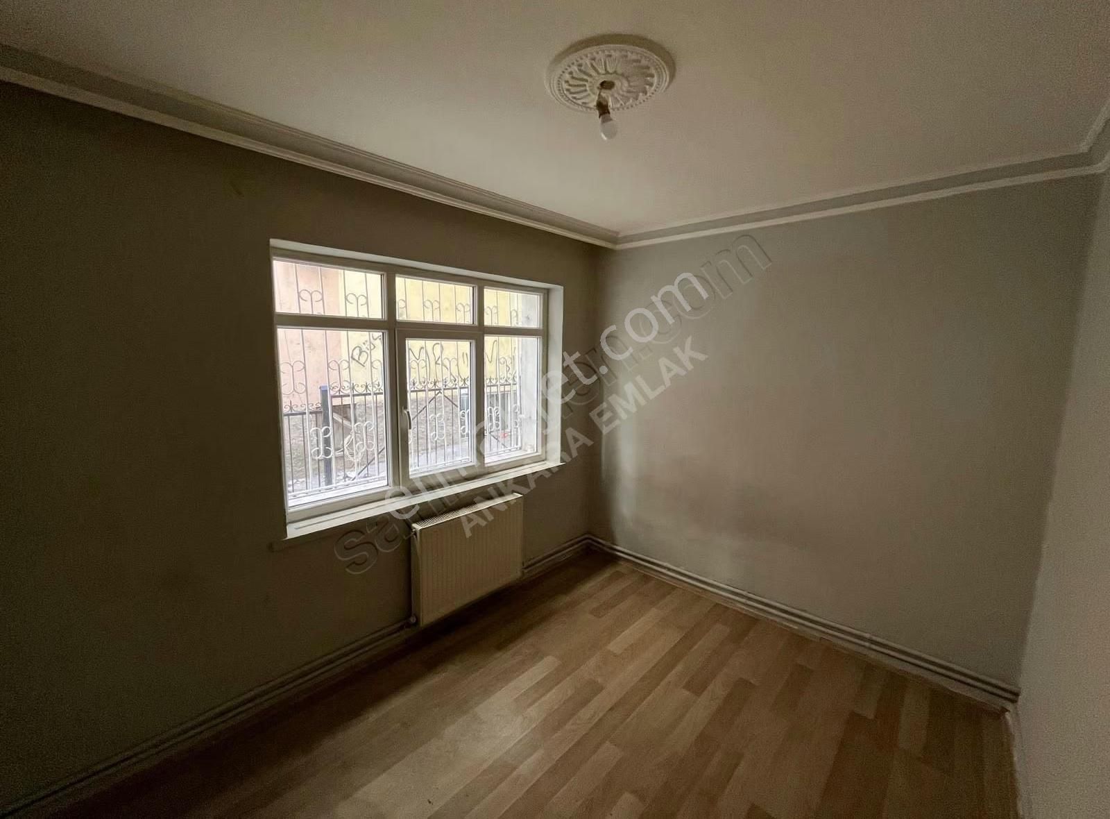 Ankara Emlaktan Yeşilevlerde Yüksek Giriş 2+1 İskanlı Daire