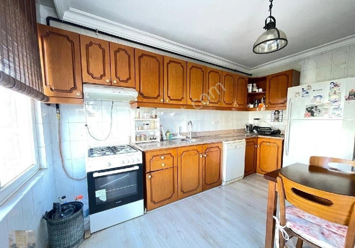 Asya Gayrımenkul Den Merkezı Konumda Satılık 3+1 Daıre - Görsel 3