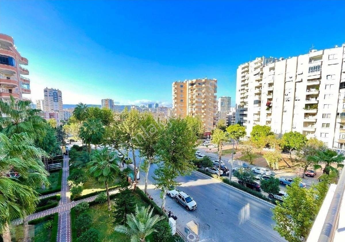 Asya Gayrımenkul Den Merkezı Konumda Satılık 3+1 Daıre