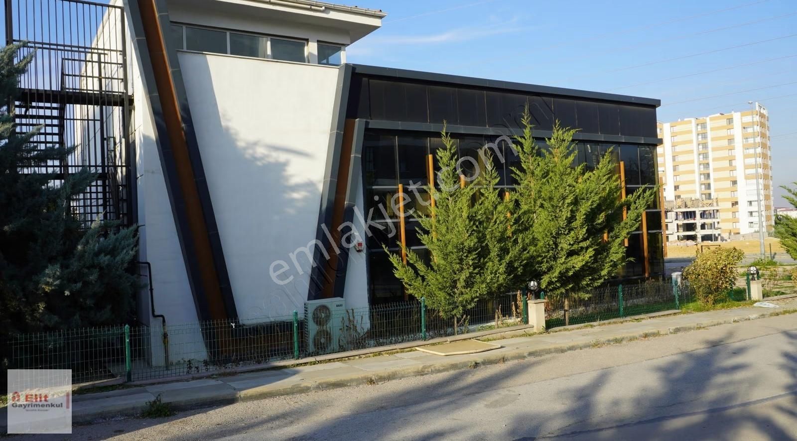 Kurumsallara Firmalara Tam Müstakil Önüaçık Ticaritapulu 950m2 - Görsel 28