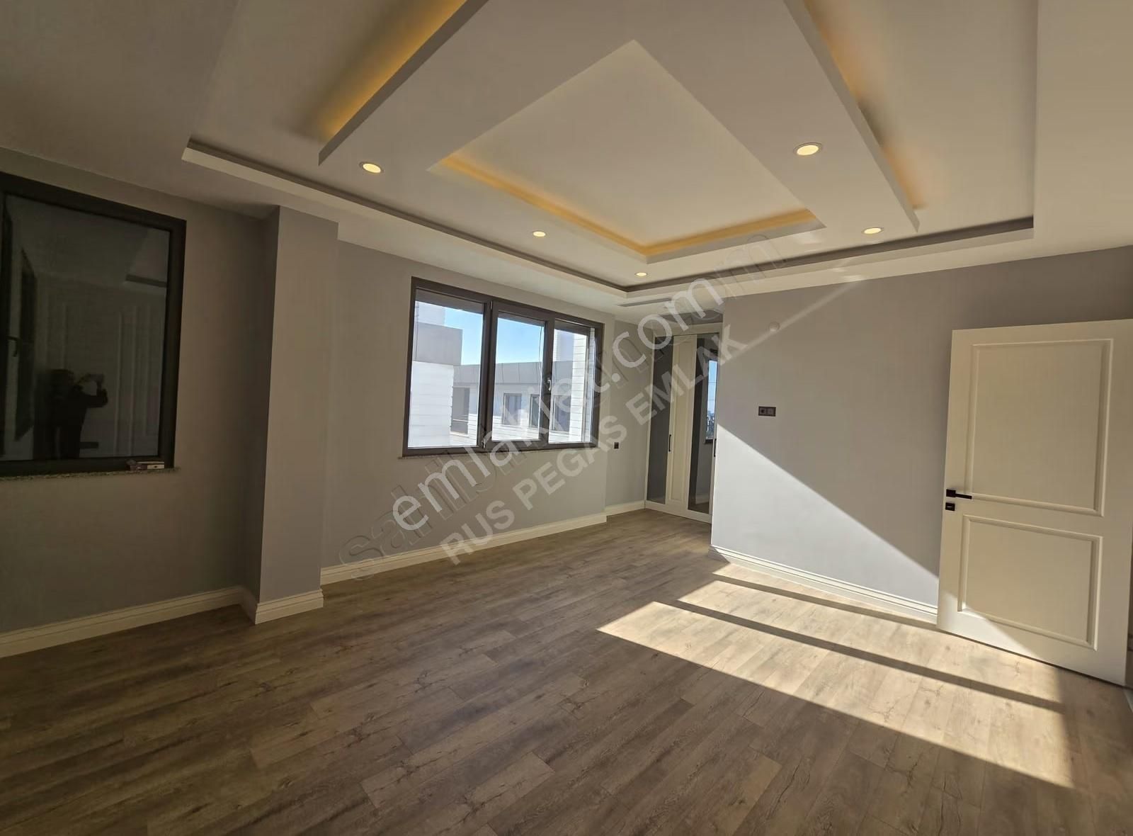 Kemerağzı Asansörlü Havuzlu 5+1 Satılık Villa - Görsel 28