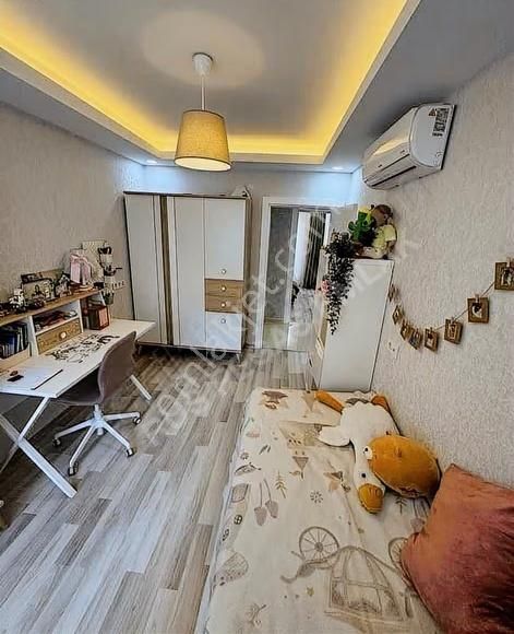 Sarısu'da Genis Daire 3+1 Dogalgazlı Satilik Katta - Görsel 9