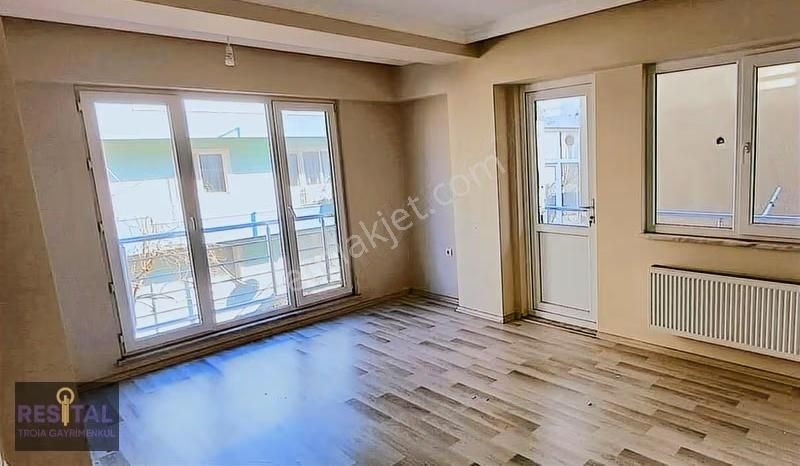 Cuma Pazar'na Yürüme Mesafesi'nde 2+1 Avantajlı Kiralık Daire