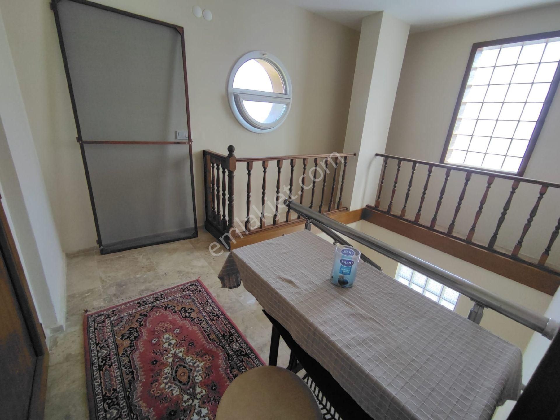 Güzelçamlı Yolun Altı Denize Yakın Köşe Geniş Bahçeli Villa - Görsel 33