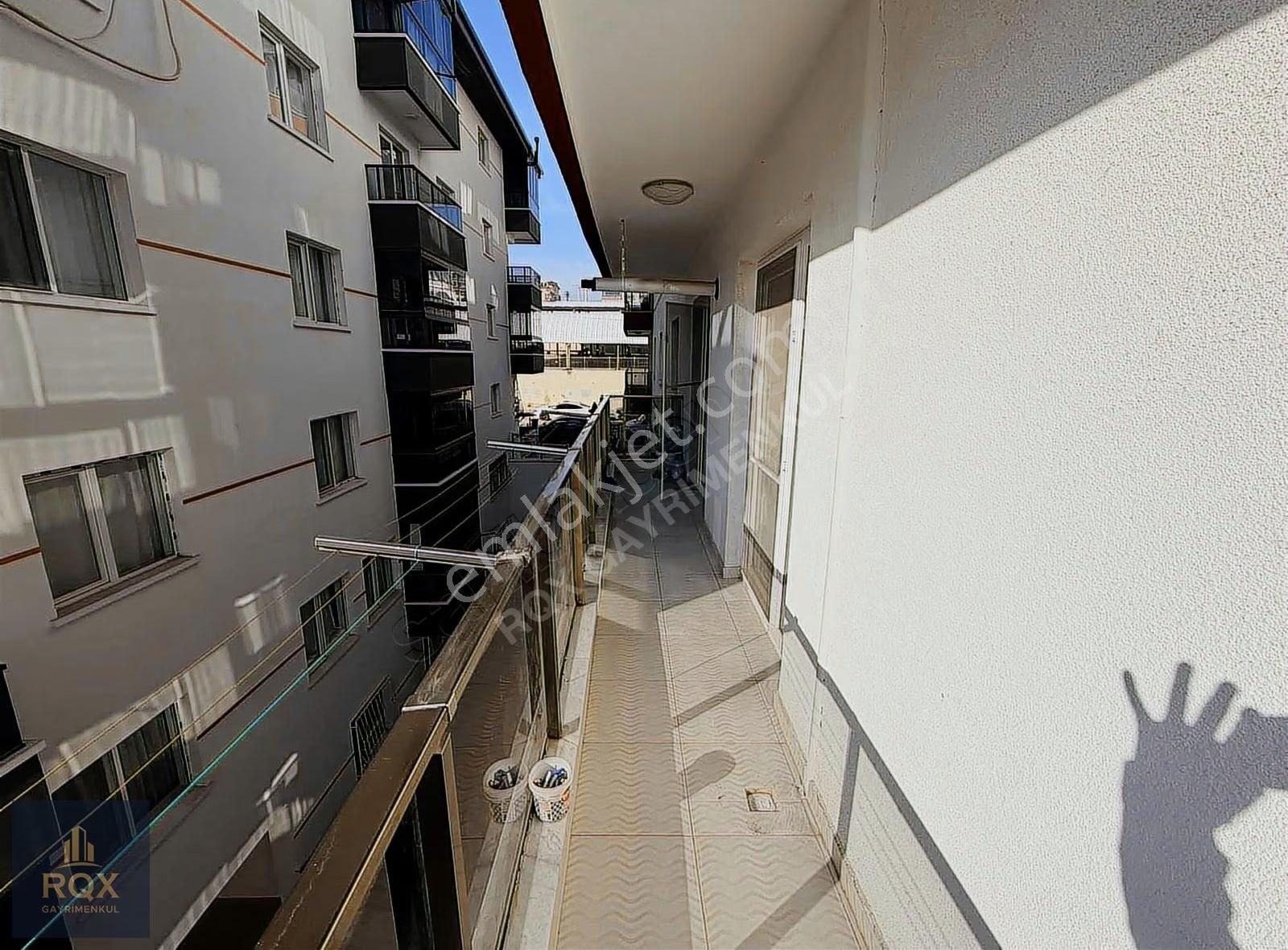 Alsancak Ay Yıldız&mit Dibinde Masrafsız Ara Kat Asansörlü 3+1 - Görsel 23