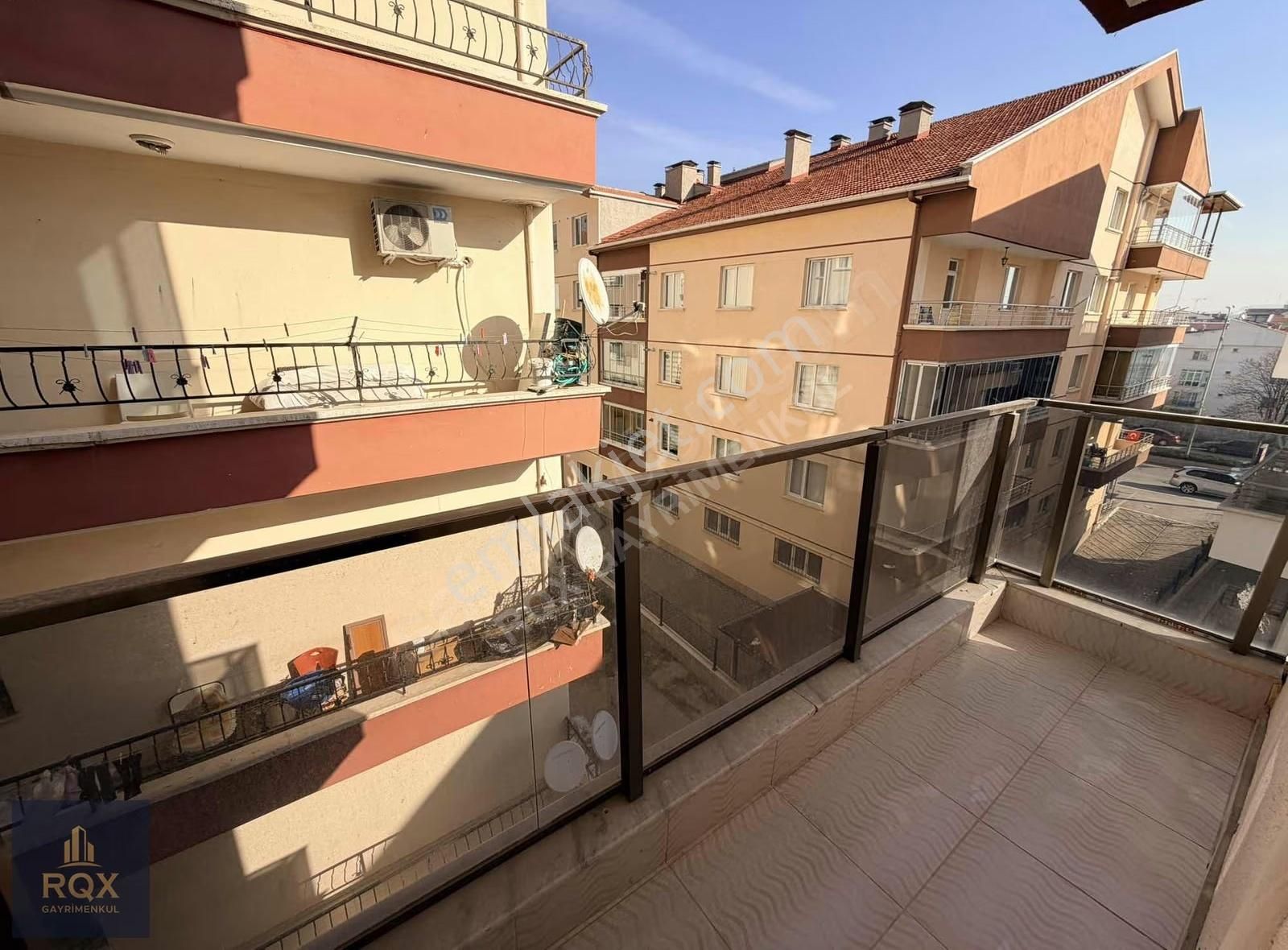 Alsancak Ay Yıldız&mit Dibinde Masrafsız Ara Kat Asansörlü 3+1 - Görsel 9