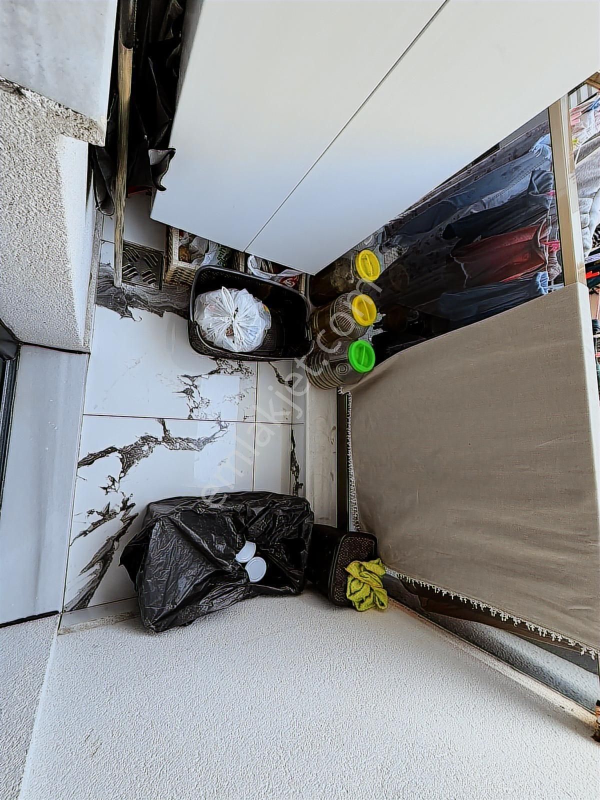 Kanarya'da Üst Bölge'de 3+1 Satılık 125 M2 2.kat Daire - Görsel 2