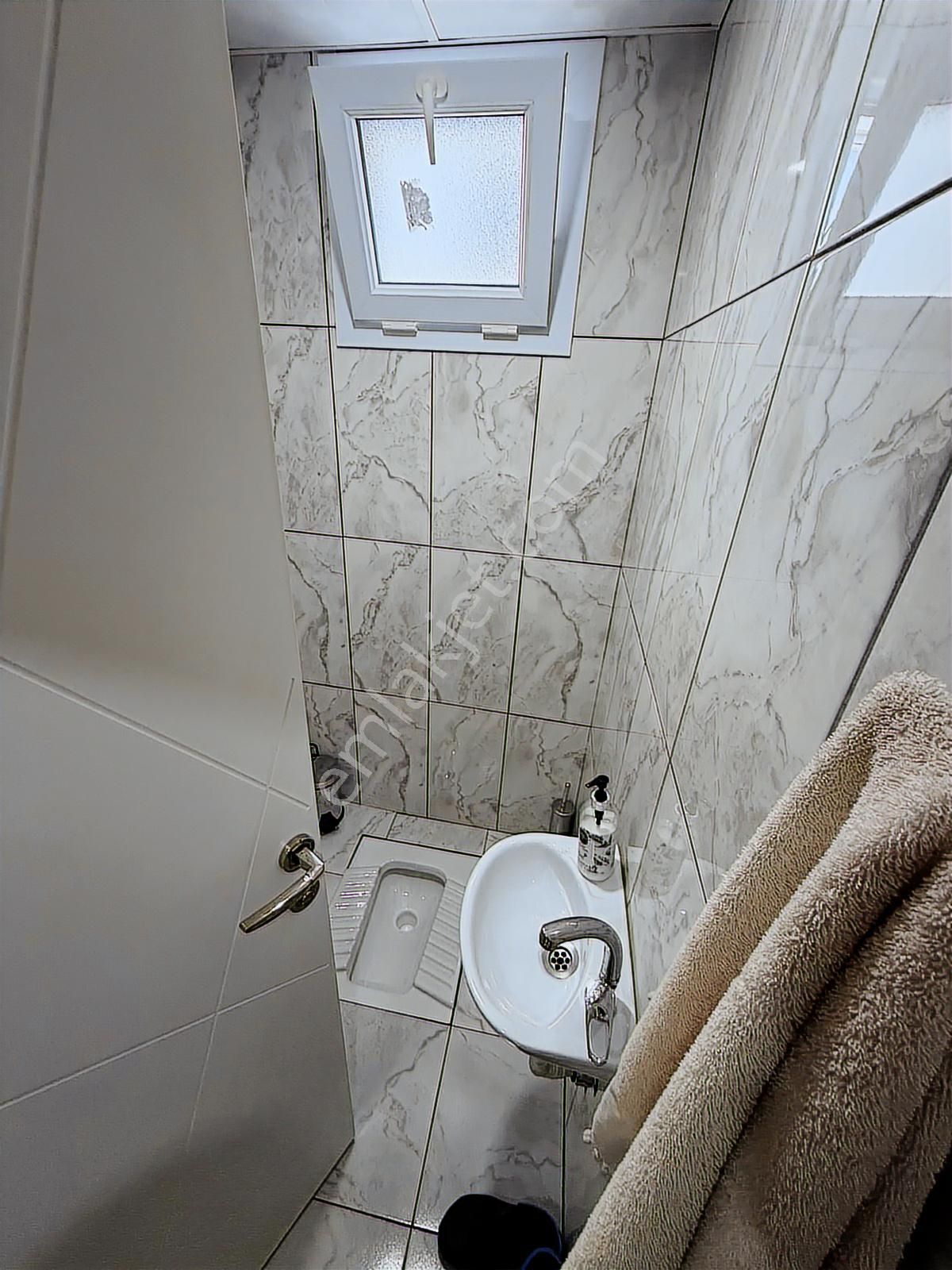 Kanarya'da Üst Bölge'de 5+2 Satılık 200 M2 4.kat Daire - Görsel 29