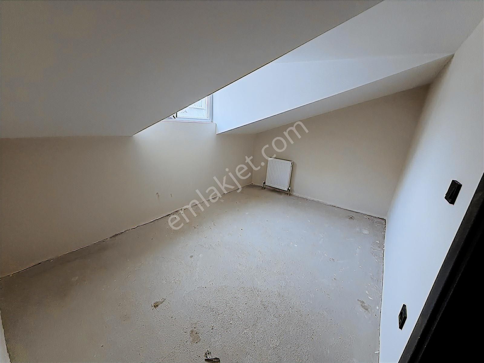 Kanarya'da Üst Bölge'de 5+2 Satılık 200 M2 4.kat Daire - Görsel 30