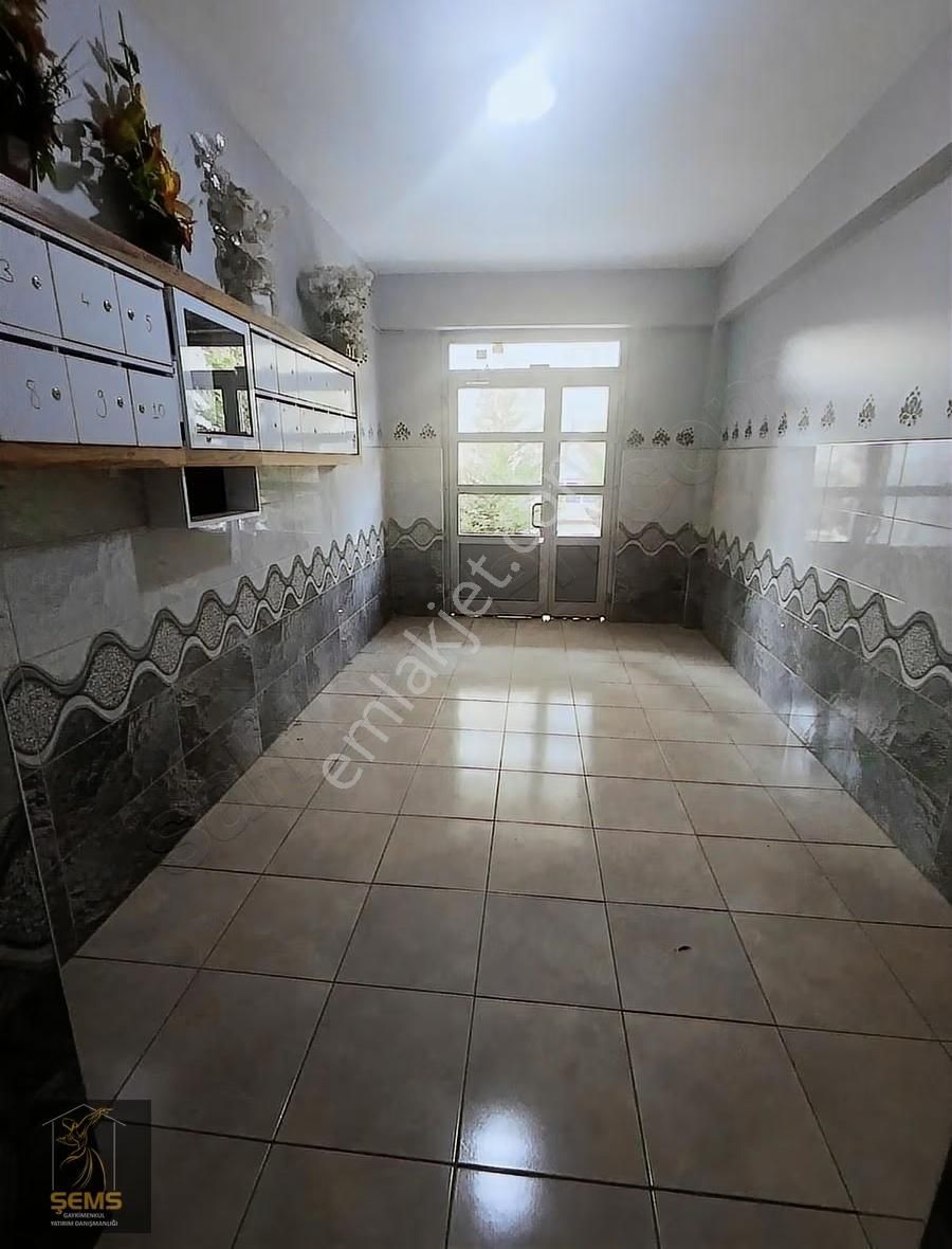 Eminevime Ve Krediye Uygun Site İçi Lüks Bakımlı Masrafsız Daire - Görsel 15