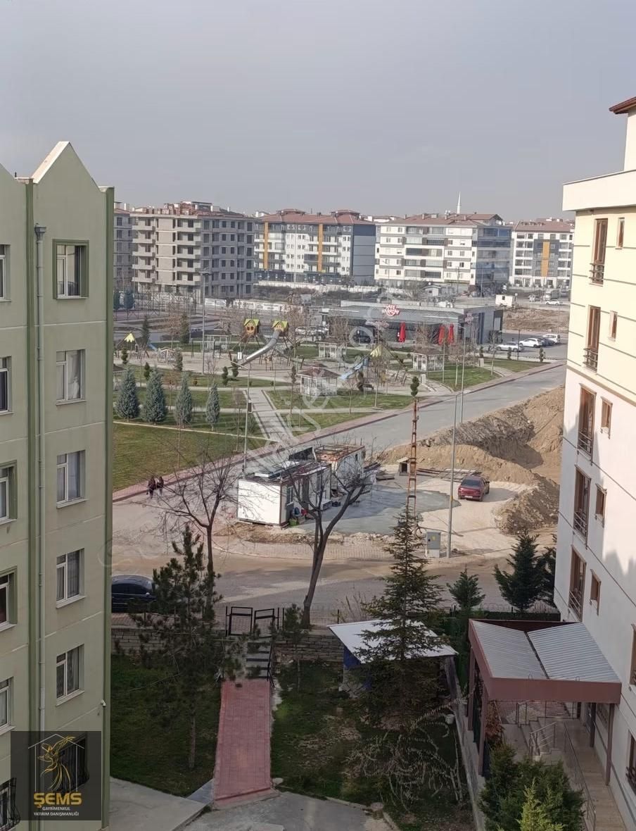 Eminevime Ve Krediye Uygun Site İçi Lüks Bakımlı Masrafsız Daire - Görsel 7