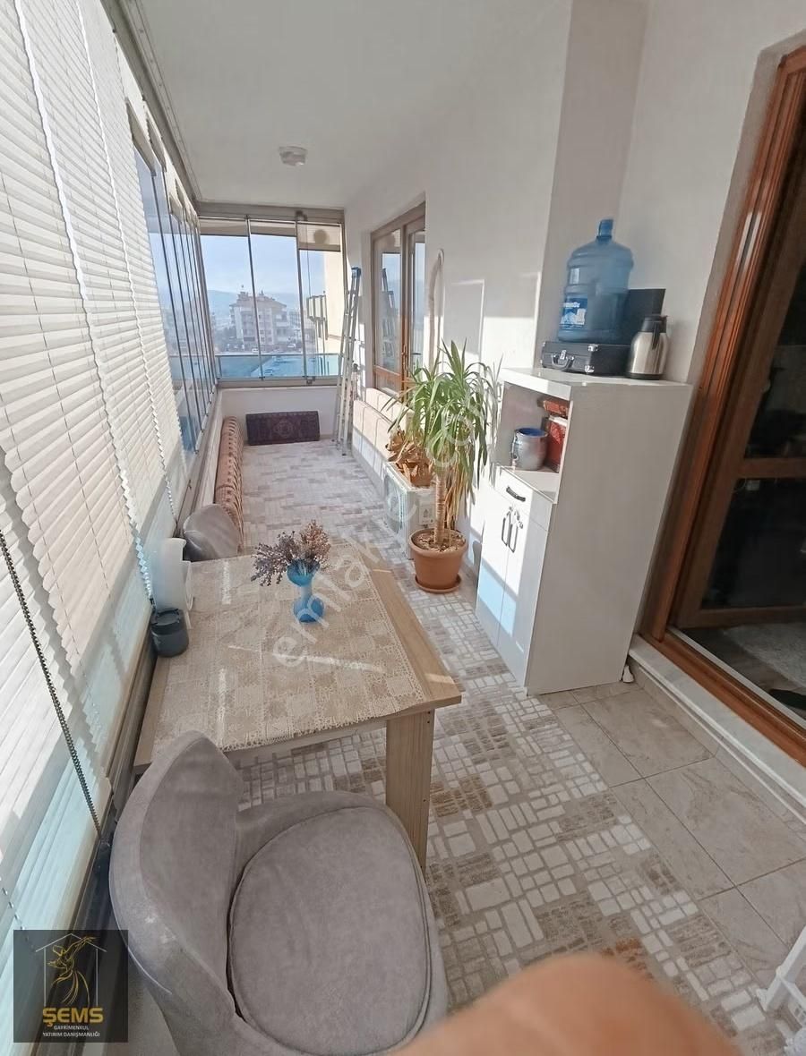 Eminevime Ve Krediye Uygun Site İçi Lüks Bakımlı Masrafsız Daire - Görsel 18