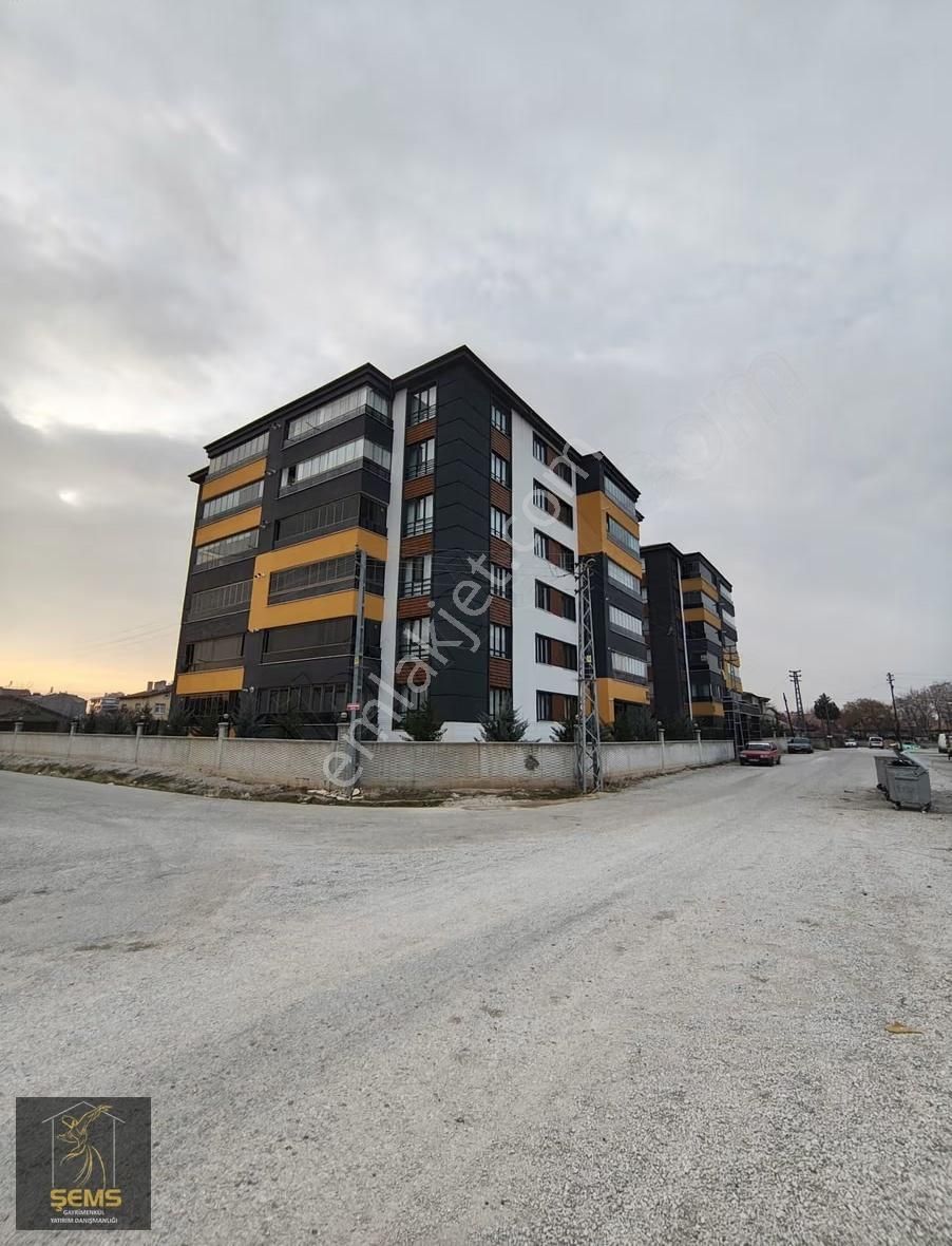 1 Tl Masrafsız Estralı Lüks Arakat Geniş 3+1 Daire - Görsel 2