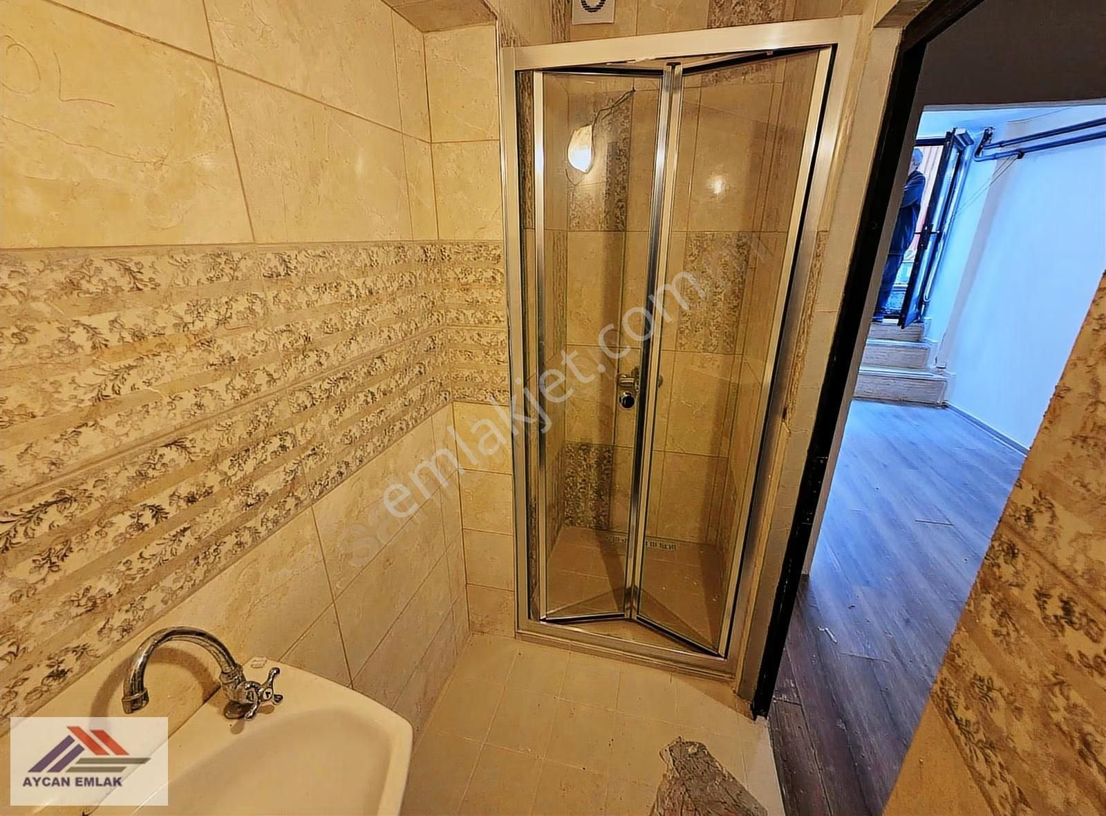 Aycan,dan Yıldız Caddesi Üzerinde Home Ofis - Görsel 14