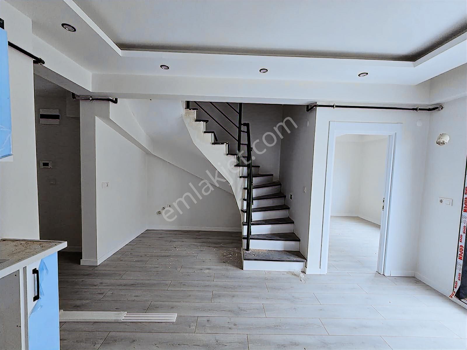 Zenith Real Estate Plevne Mh 2+1 Dubleks , Teraslı Kiralık Daire - Görsel 5