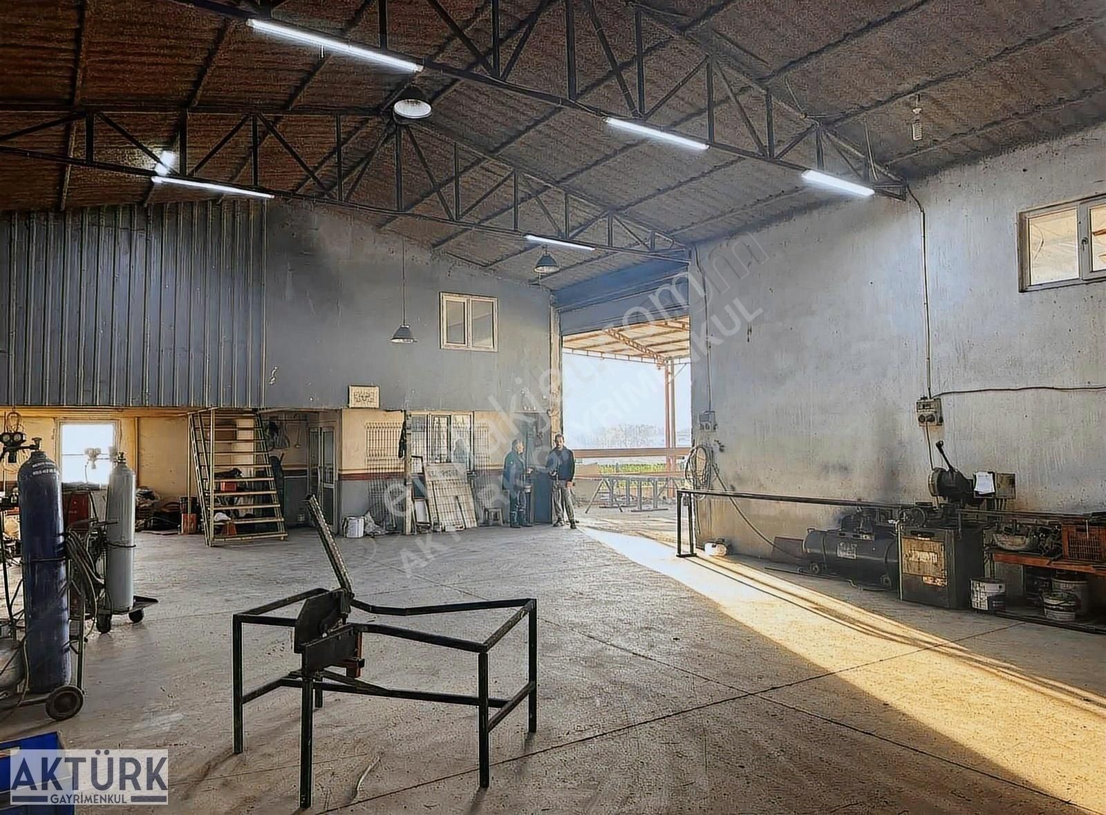 Aktürk Gayrimenkul'den Mudanya Çekricede 400m2 Depo İş Yeri - Görsel 8