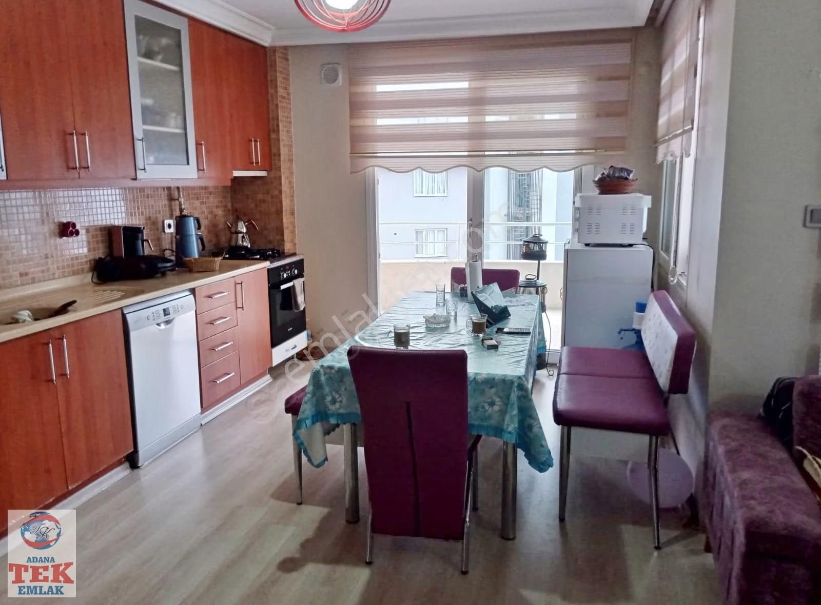 Yurt Mah.hayal Park Yakını Çok Geniş 4+1 Satılık Daire