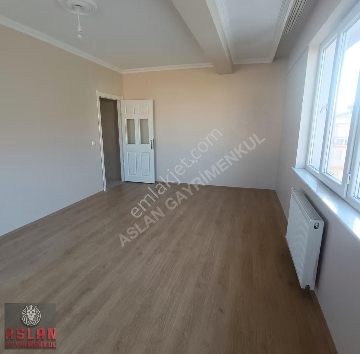 Aslan Emlak Tan Çamlıcanın Engüzel Yerinde Kiralık 2+1 Daire - Görsel 9