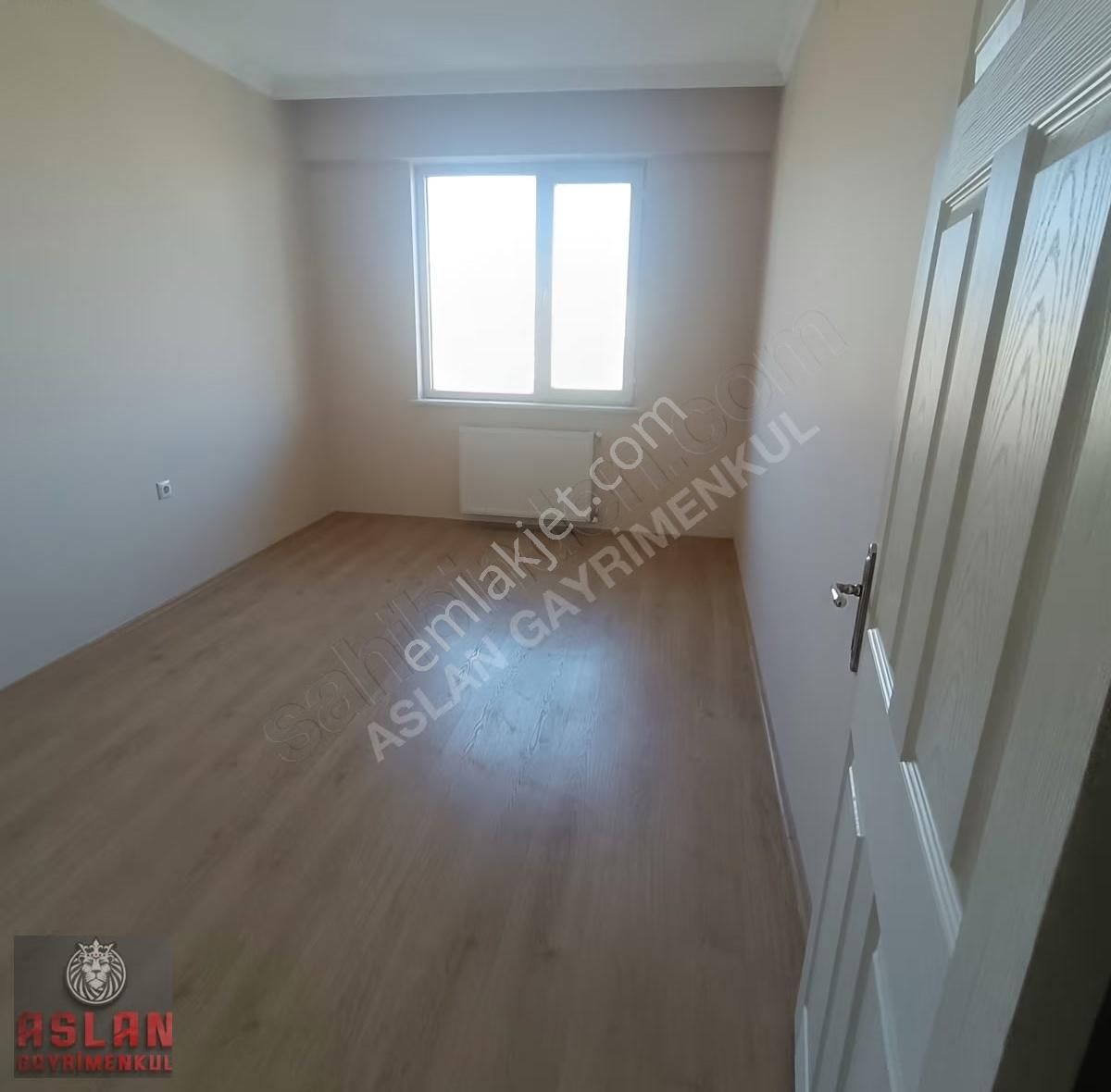 Aslan Emlak Tan Çamlıcanın Engüzel Yerinde Kiralık 2+1 Daire - Görsel 3