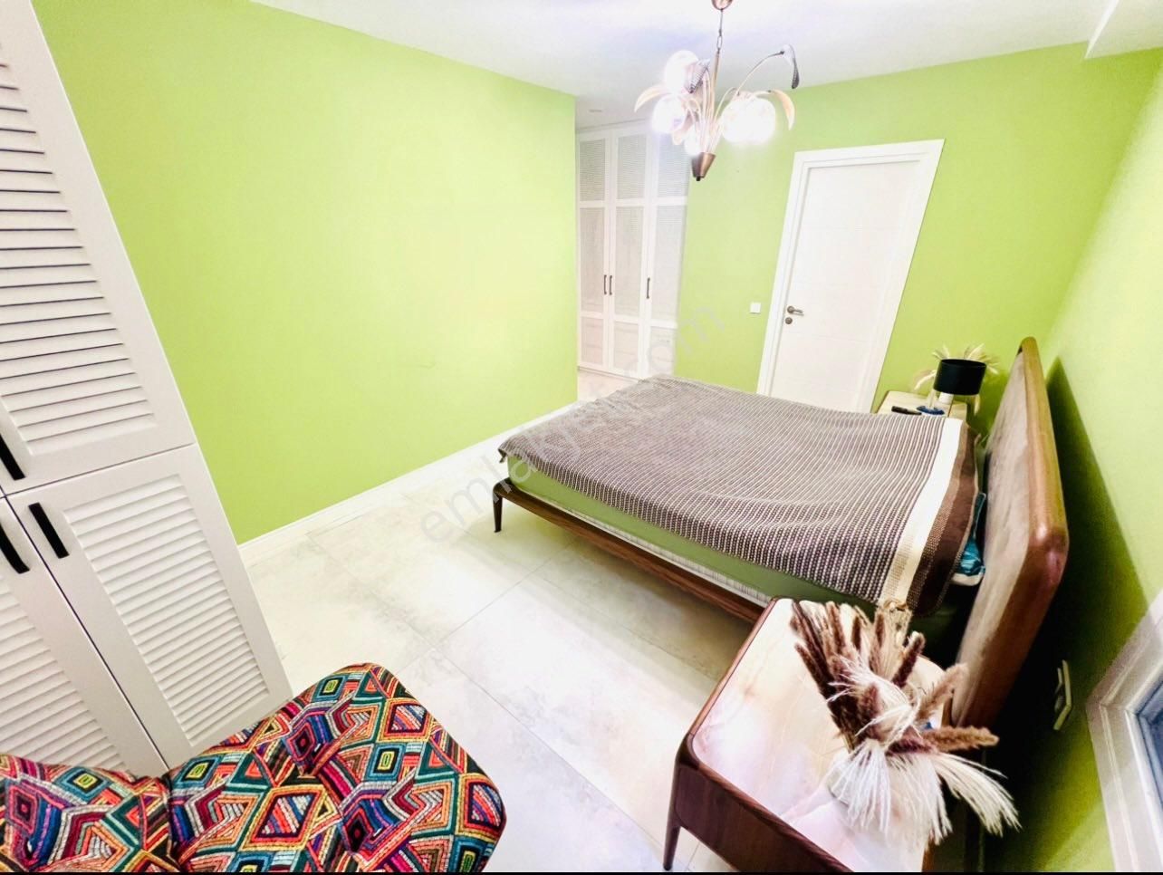 Gümüşlük Koyunbaba’da Havuzlu Sitede Bahçeli Ve Full Eşyalı 3+1 - Görsel 11