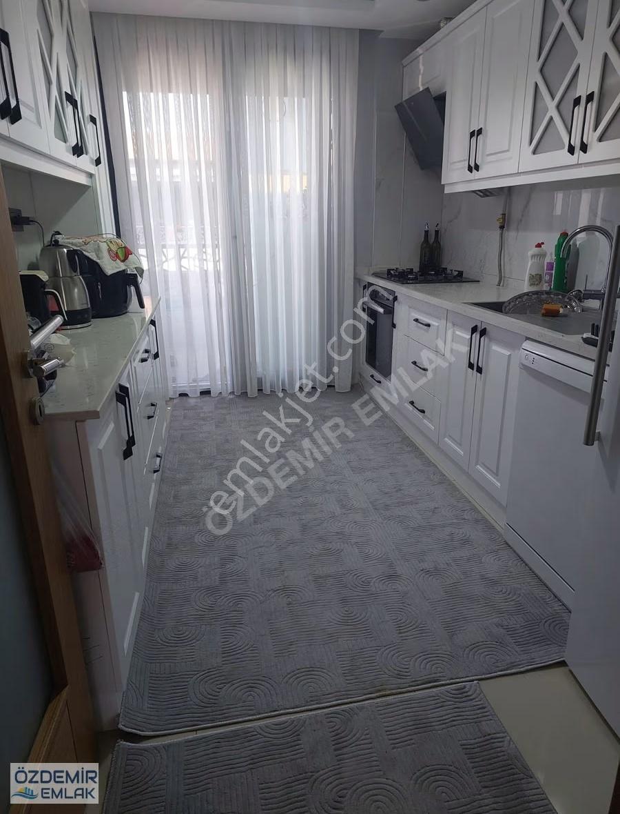 Yatırımlık Havuzlu Site İçerinde Satılık Ferah 2+1 Daire - Görsel 7