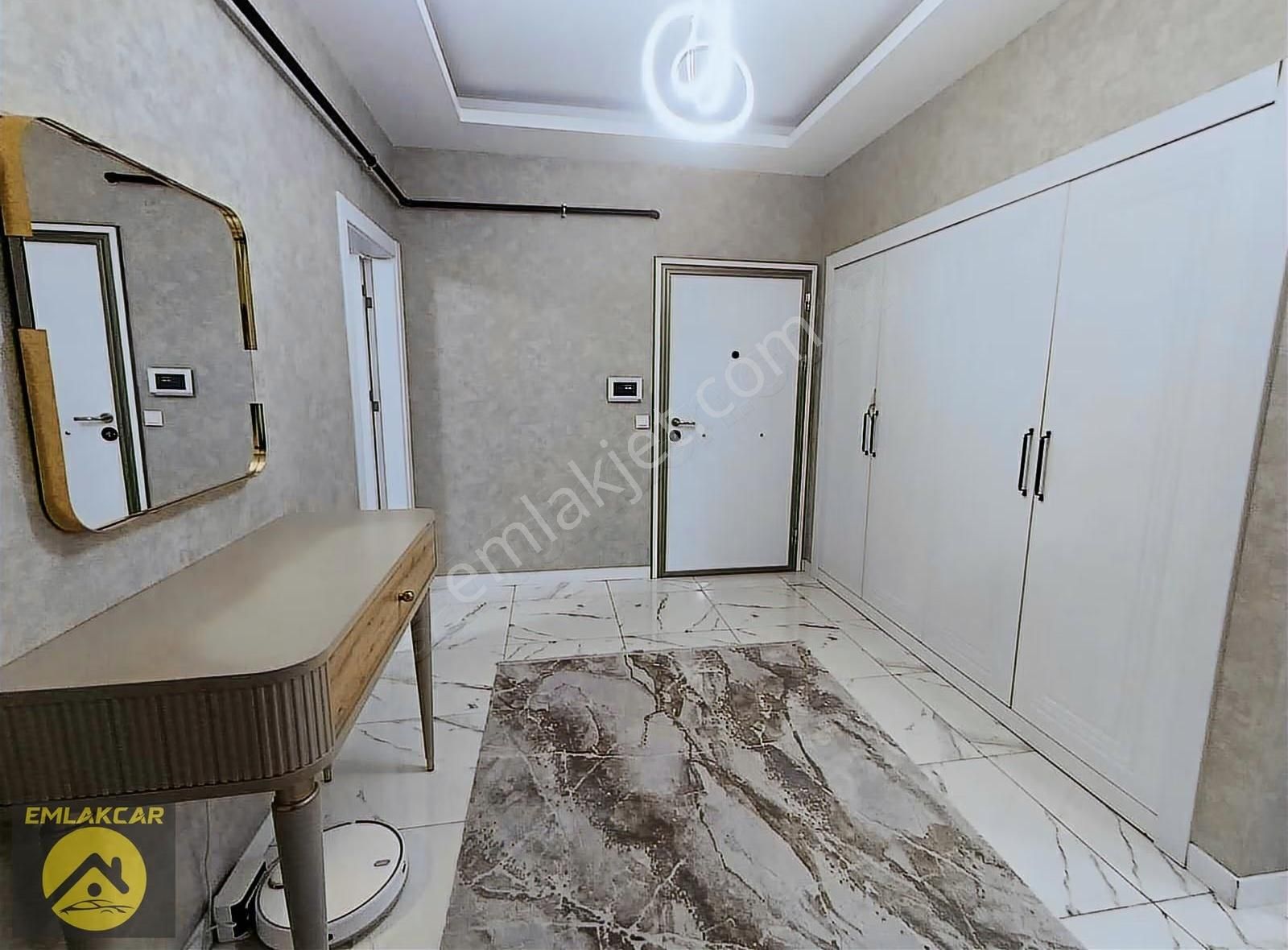 Emlakcar Dan Çeçenistan Caddesinde Satılık Lüks 3+1 Daire - Görsel 3