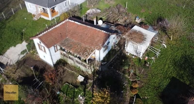 Dışbudak Mahallesinde 1.494 M² Arsa İçinde 90 M² Köy Evi |
