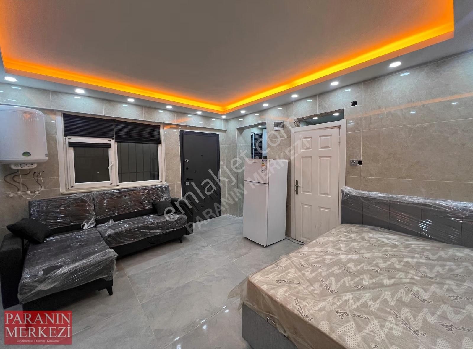 Cadde Arkası Giriş.kat Full Eşyalı 1+0 Daire+hemen Taşın