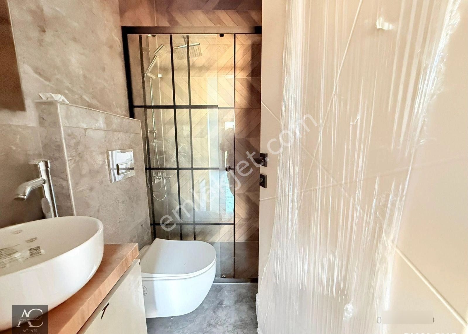 Kuşadasında Satılık Merkezı Konum-7/24 Güvenlik-havuz-bahçe-kombi-lüx-fırsat Daireler - Görsel 11