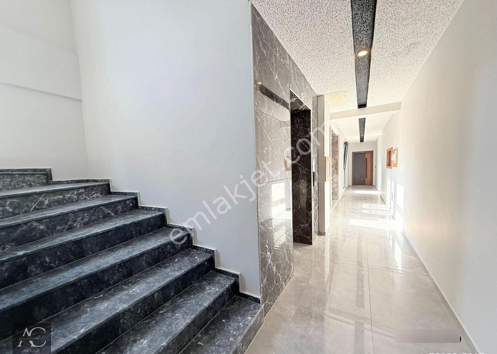 Kuşadasında Satılık Merkezı Konum-7/24 Güvenlik-havuz-bahçe-kombi-lüx-fırsat Daireler - Görsel 21