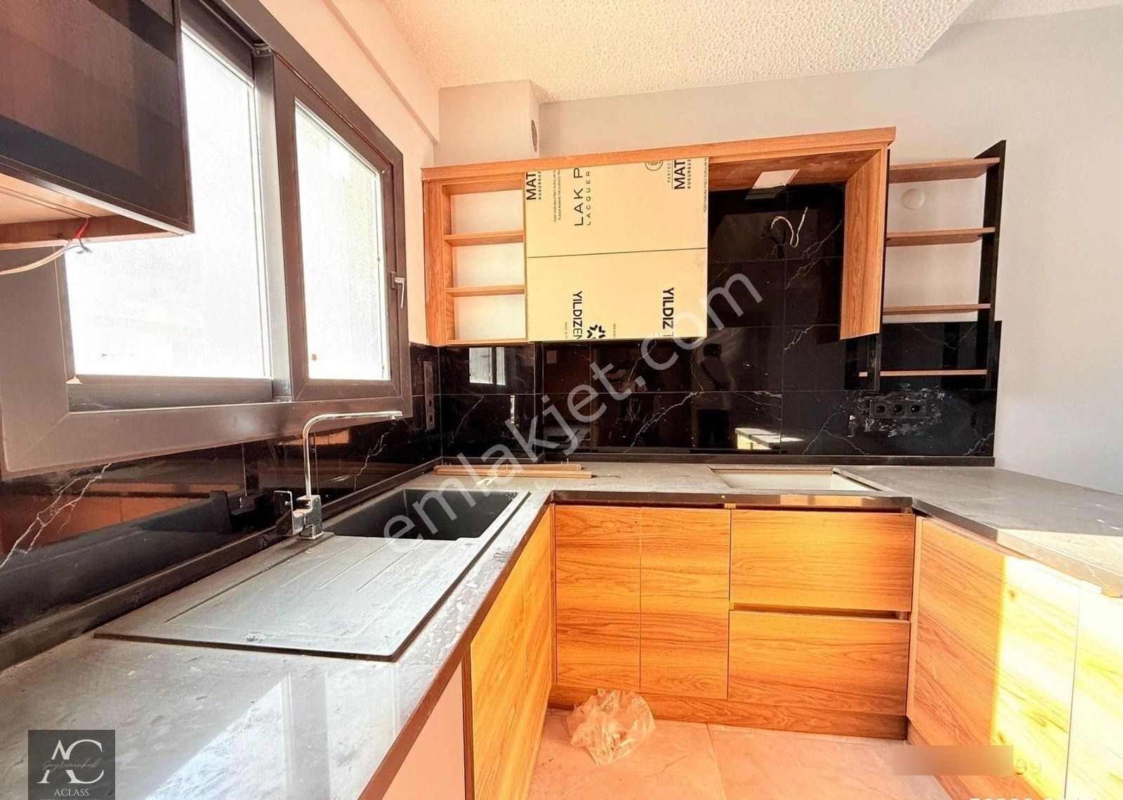 Kuşadasında Satılık Merkezı Konum-7/24 Güvenlik-havuz-bahçe-kombi-lüx-fırsat Daireler - Görsel 7