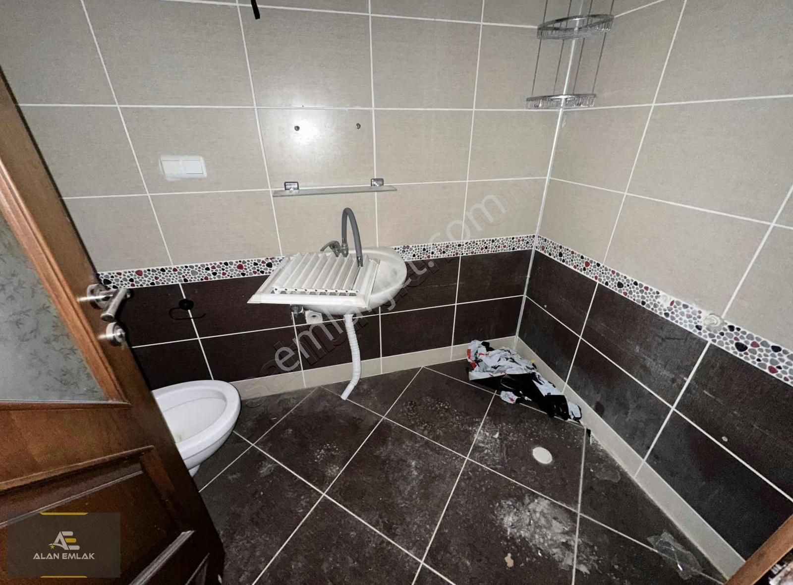 Alan Emlak; Tramv. Cephe, 300m2, Komple Kat, Komple Kapalı Alan - Görsel 15