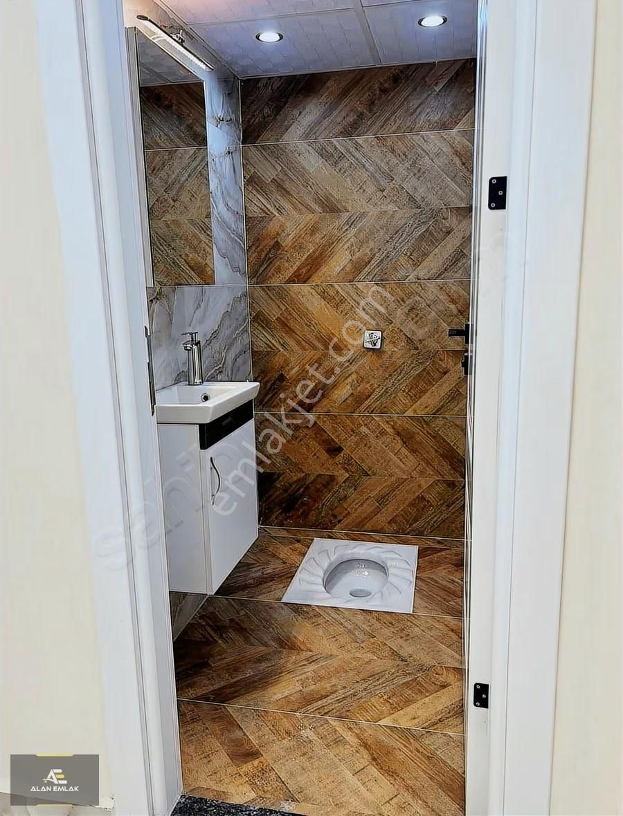 Alan Emlak; Site İçin,yeni Mah. Tramvay Dur. İçi Full Yenilenmiş - Görsel 8