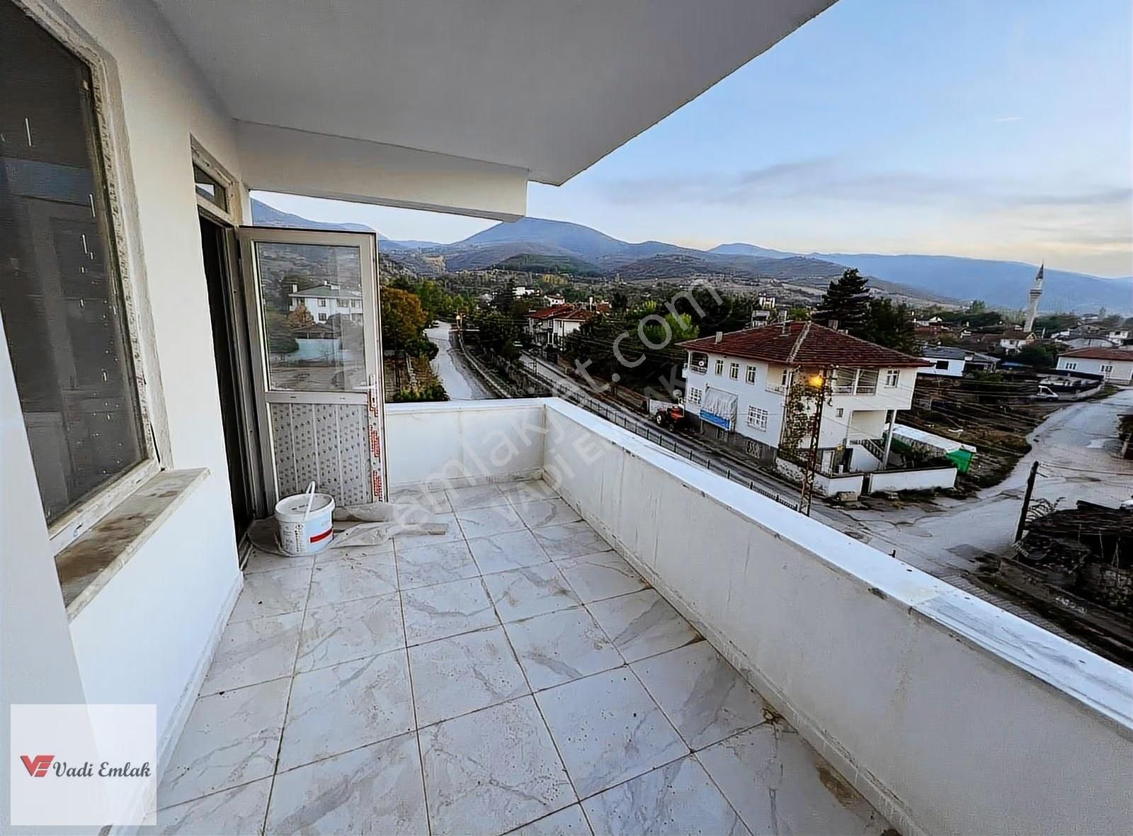 Pazar Merkezde 3.5+1 Satılık Daire | Vadi Emlak - Görsel 10