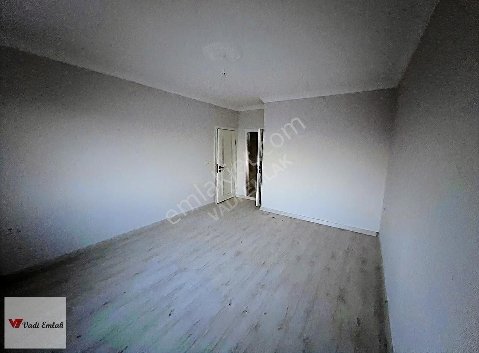 Pazar Merkezde 3.5+1 Satılık Daire | Vadi Emlak - Görsel 5