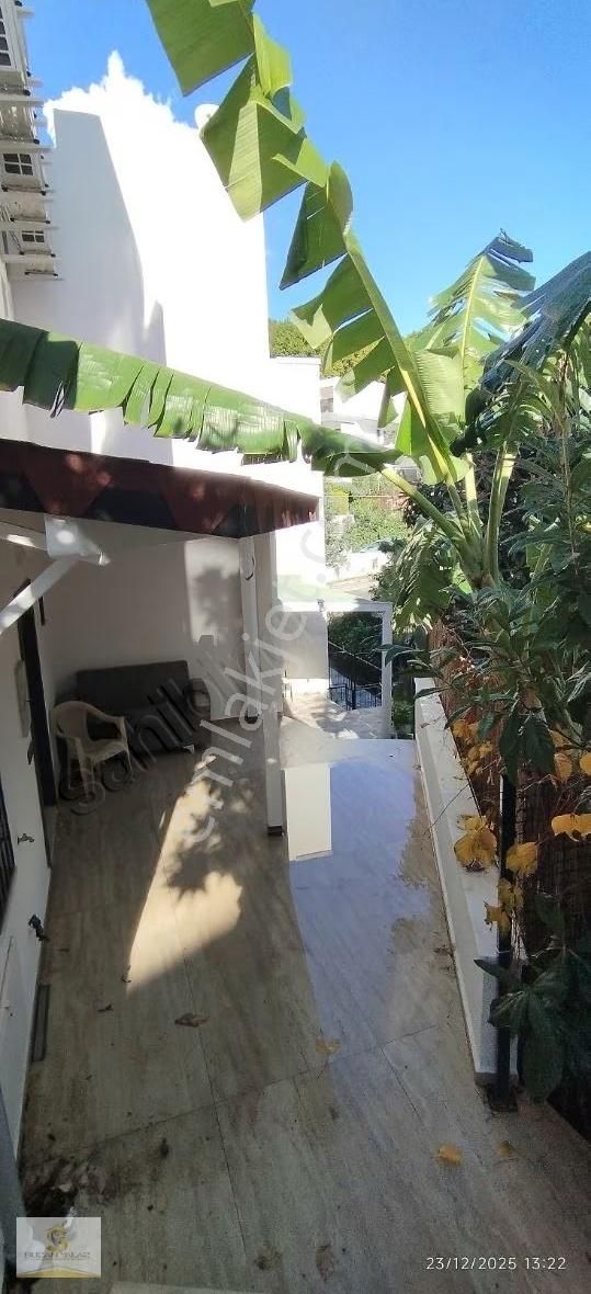 Kumbahçede Satılık 2+2 Tripleks Deniz Manzaralı, Merkezi Konum - Görsel 23