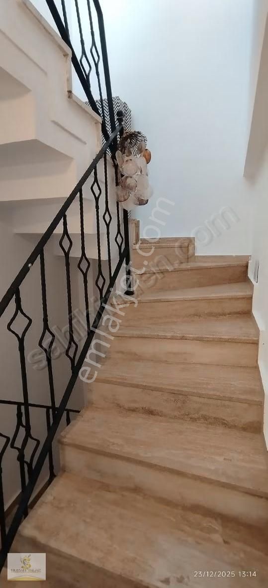 Kumbahçede Satılık 2+2 Tripleks Deniz Manzaralı, Merkezi Konum - Görsel 2