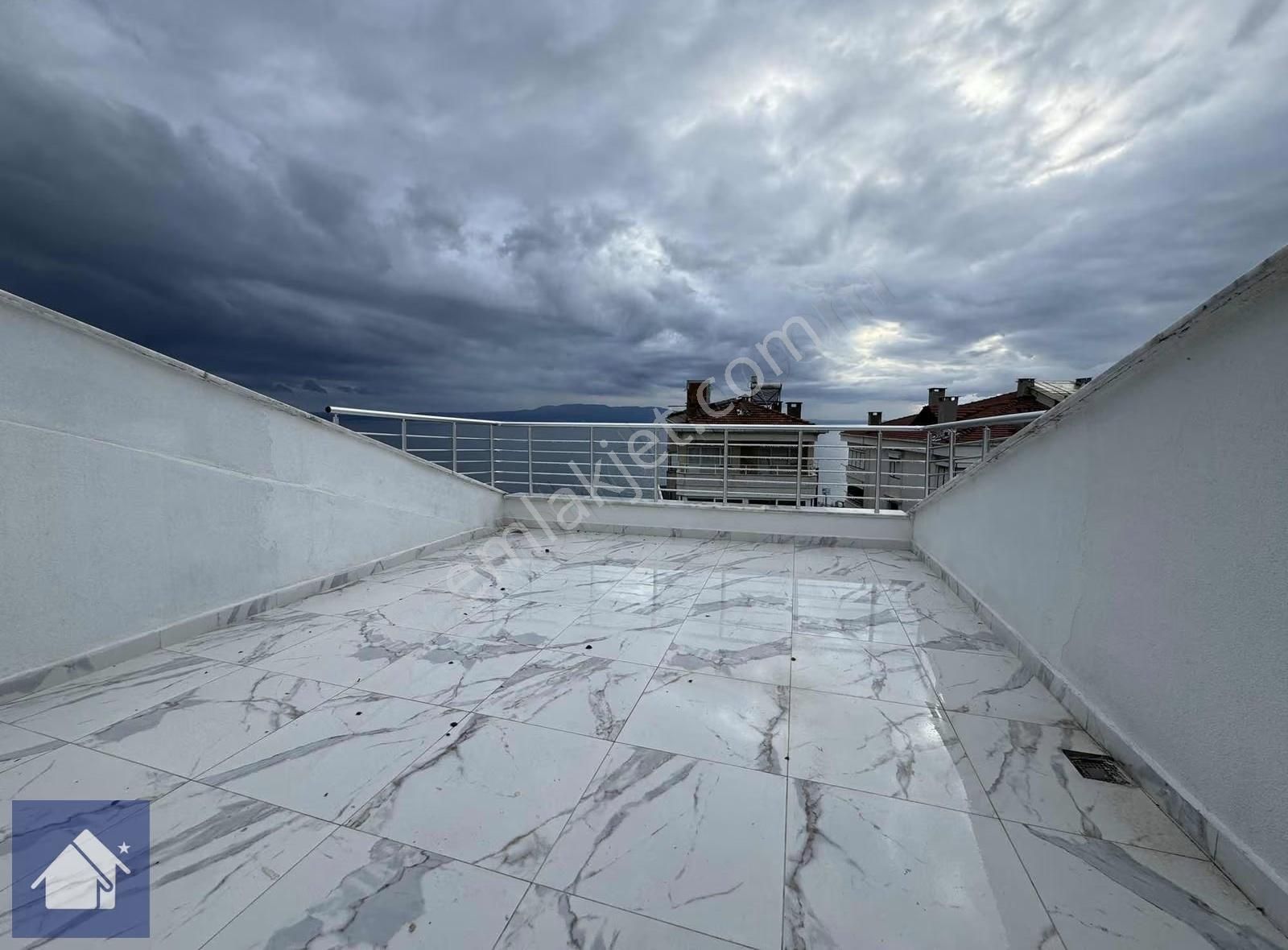 *yiğit Emlak Armutlu'dan*iskele Mevkiinde*full Manzaralı Dubleks - Görsel 2